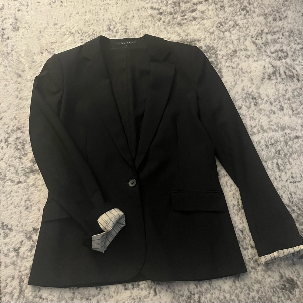 Theory Blazer in Black
